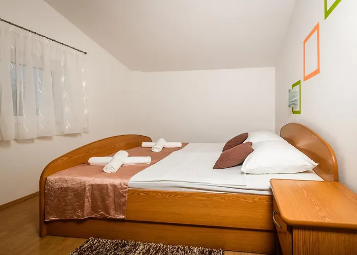 Apartments Emina