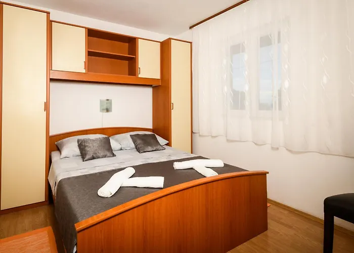 Apartments Emina